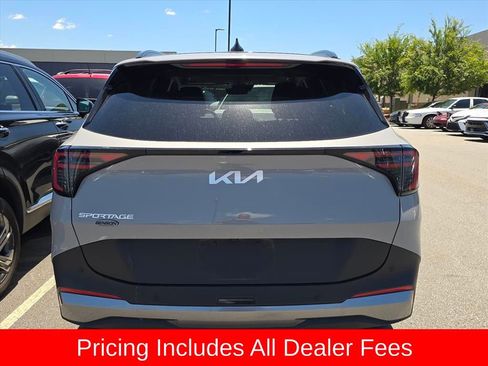 Used 2026 Kia Sportage EX w/ EX Panorama Roof Package FWD image 9