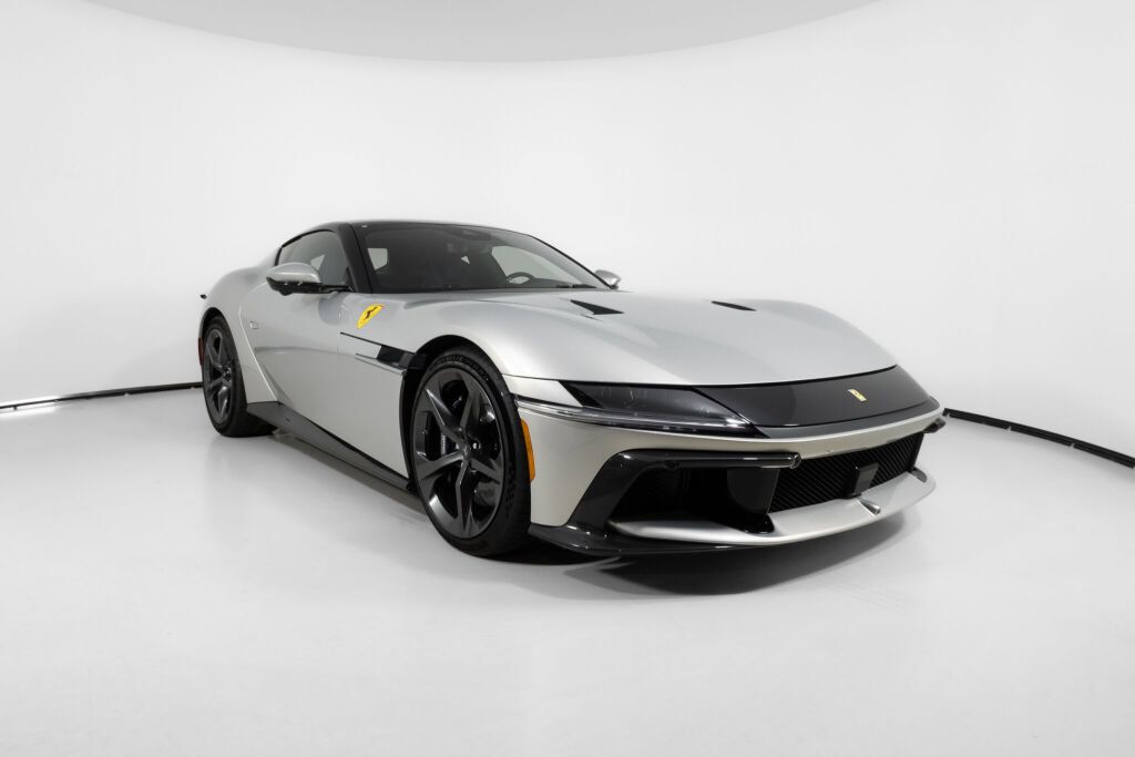 Used 2025 Ferrari 12Cilindri RWD image 6