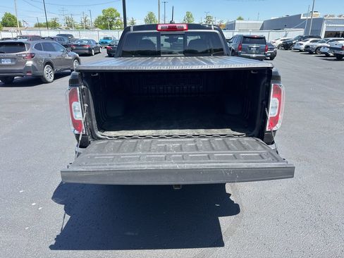Used 2019 GMC Canyon Denali image 9