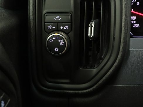 Used 2024 Chevrolet Silverado 1500 Custom RWD image 24