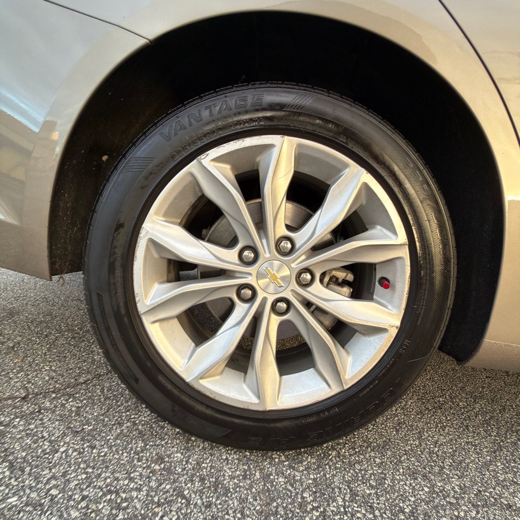 Used 2023 Chevrolet Malibu LT w/ Driver Confidence Package FWD image 41