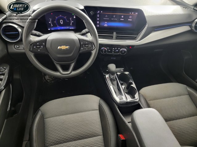 Used 2024 Chevrolet Trax LT FWD image 33