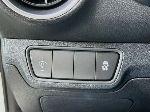 Used 2024 Kia Forte LXS image 16