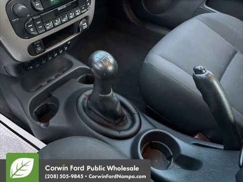 Used 2005 Dodge Neon SXT image 19