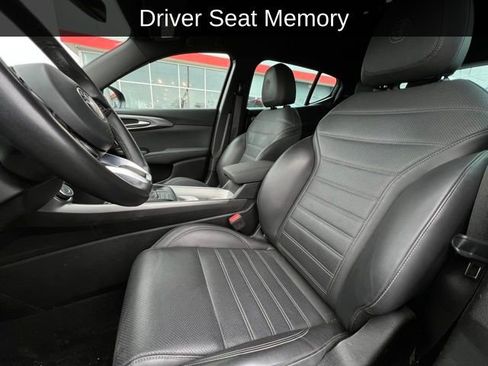 Used 2024 Alfa Romeo Tonale Ti image 7