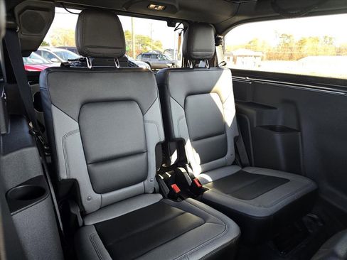 Used 2023 Ford Bronco Big Bend w/ Sasquatch Package image 12