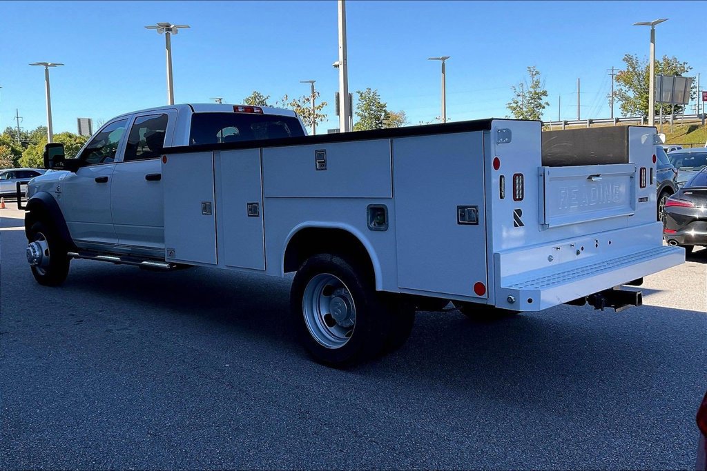 Used 2023 RAM 4500 Tradesman w/ Chrome Appearance Group RWD image 4
