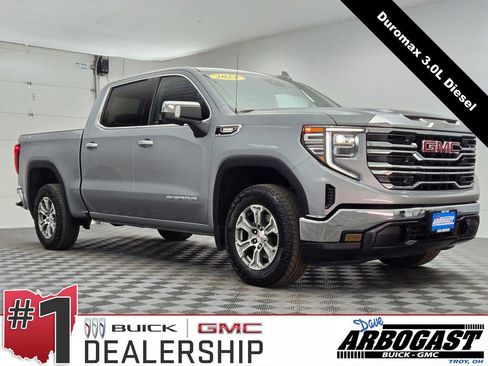 Used 2024 GMC Sierra 1500 SLT image 1