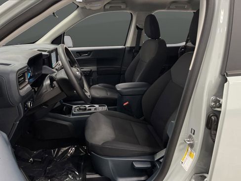 Used 2024 Ford Maverick XL image 4