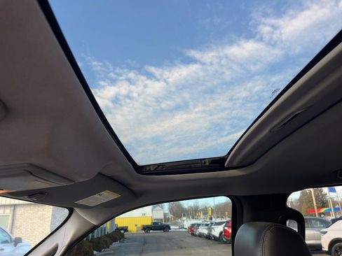 Used 2013 Ford F150 Lariat w/ Luxury Equipment Group image 22