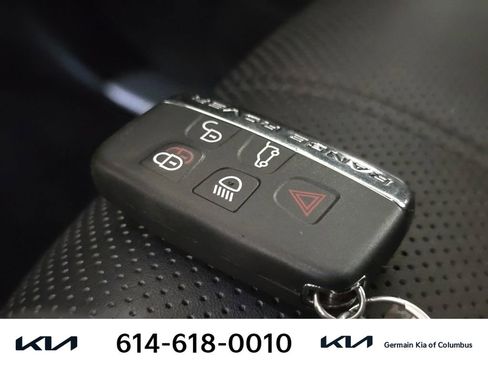Used 2015 Land Rover Range Rover Supercharged AWD/4WD image 34