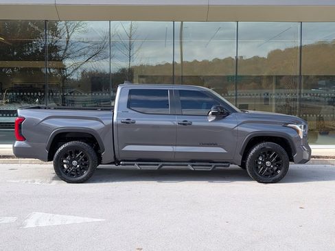 Used 2024 Toyota Tundra Limited image 8