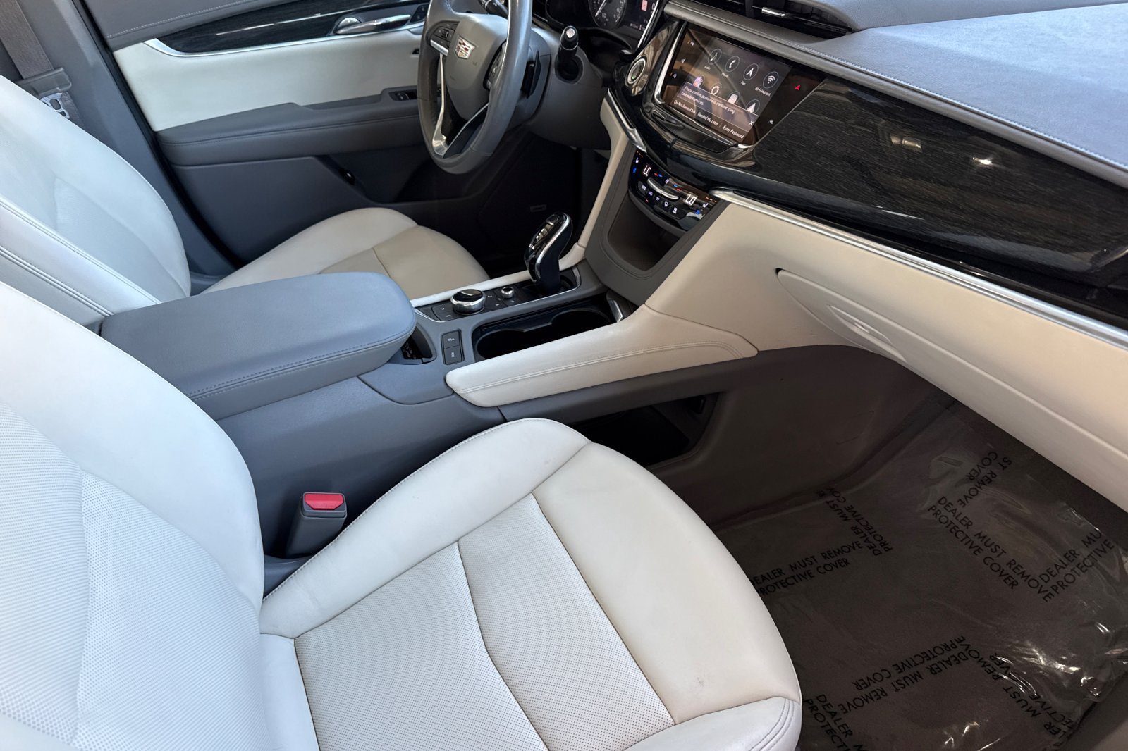 Used 2021 Cadillac XT6 Premium Luxury AWD/4WD image 25