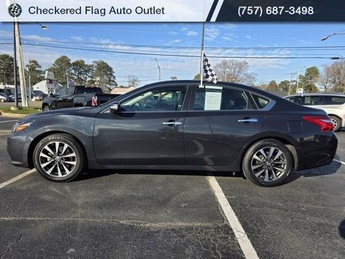 Used 2016 Nissan Altima 2.5 SL w/ 2.5 Technology w/LED Package image 3