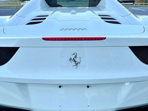 Used 2013 Ferrari 458 Spider image 94