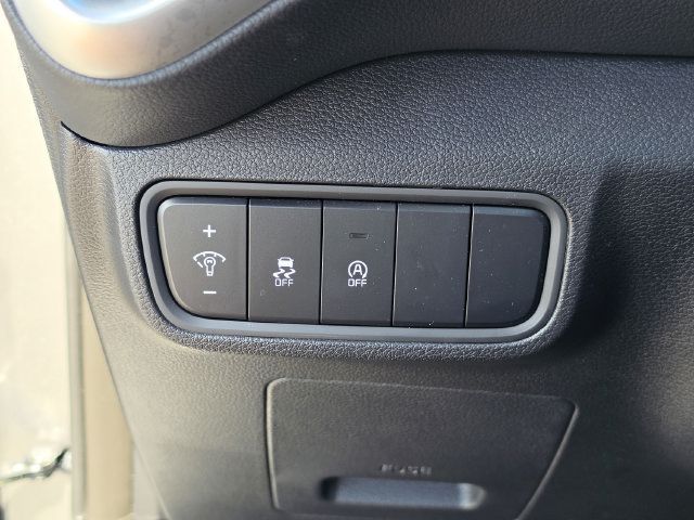 Used 2025 Kia Soul LX FWD image 34