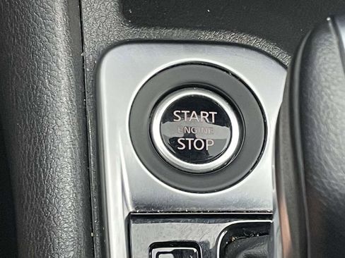 Used 2025 Nissan Sentra SR image 35