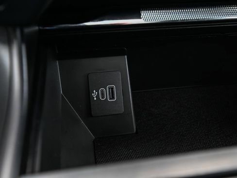 Used 2025 Ford F150 Lariat AWD/4WD image 35