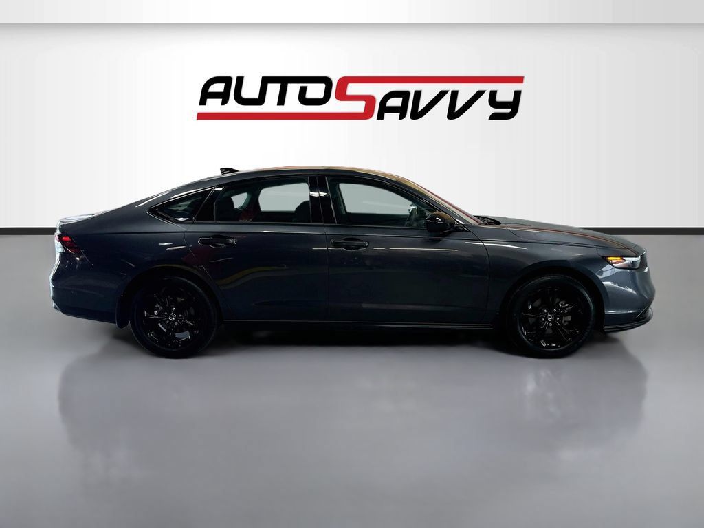 Used 2025 Honda Accord SE image 8
