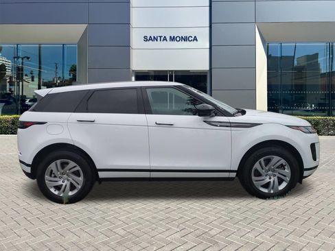 Used 2025 Land Rover Range Rover Evoque S image 6