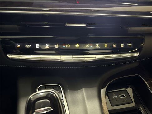 Certified 2023 Cadillac Escalade Sport Platinum w/ LPO, ONYX Package image 14