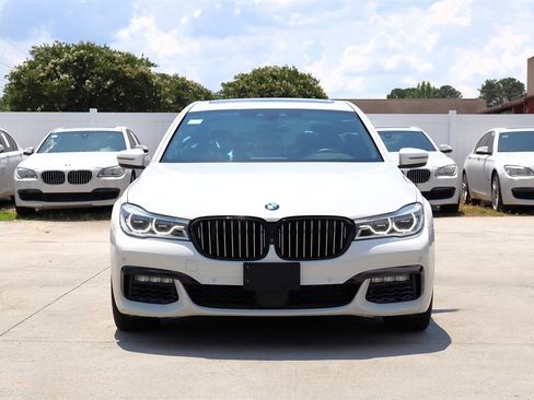 Used 2016 BMW 750i xDrive AWD/4WD image 2