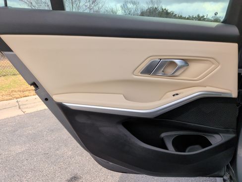 Certified 2023 BMW 330i Sedan w/ Premium Package image 36