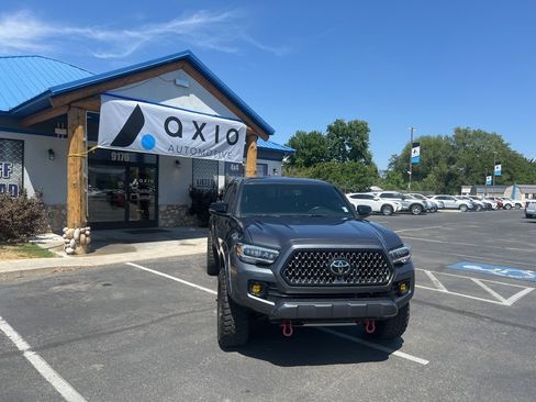 Used 2023 Toyota Tacoma Limited w/ Nightshade Package image 2