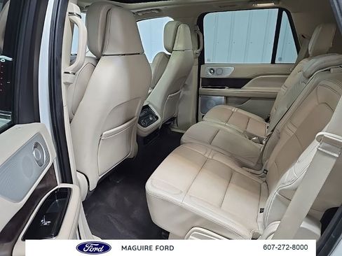 Used 2020 Lincoln Navigator Reserve w/ Luxury Package AWD/4WD image 37