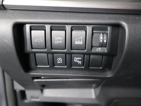 Used 2023 Subaru Forester Premium image 36