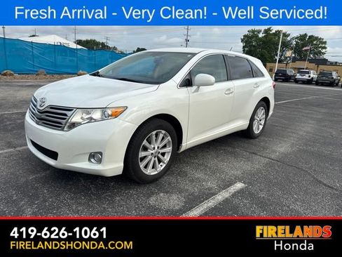 Used 2011 Toyota Venza w/ Convenience Pkg FWD image 2