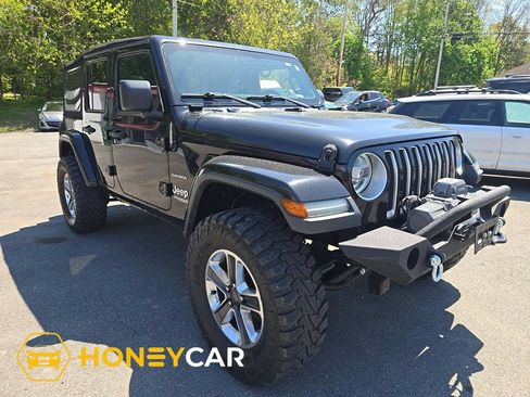 Used 2018 Jeep Wrangler Unlimited Sahara AWD/4WD image 1