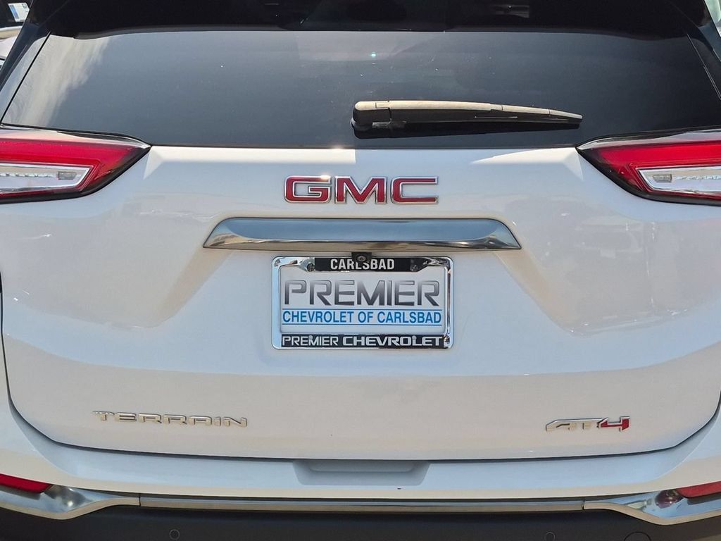 Used 2024 GMC Terrain AT4 w/ Infotainment Package II AWD/4WD image 33