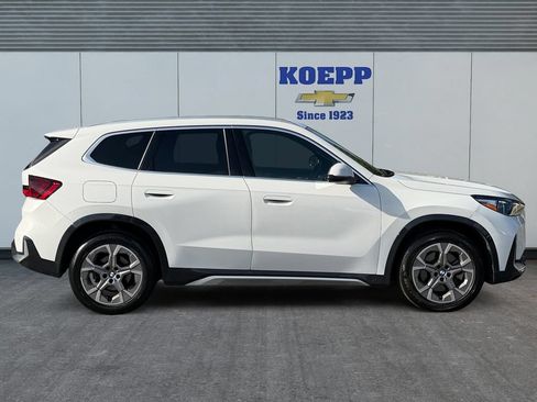 Used 2025 BMW X1 xDrive28i AWD/4WD image 6