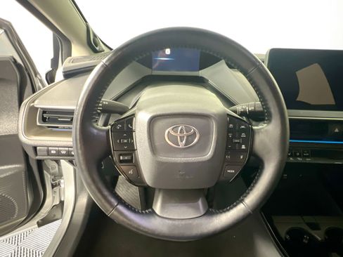 Used 2024 Toyota Prius Limited FWD image 17