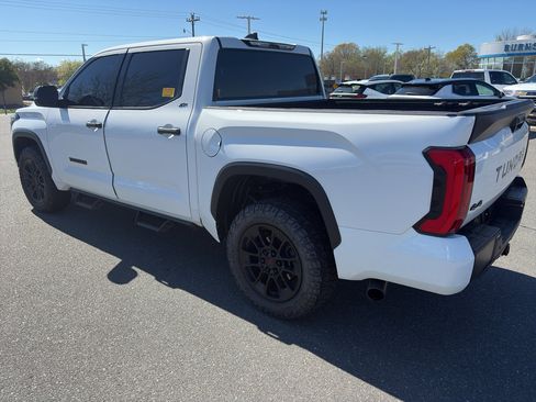 Used 2023 Toyota Tundra SR5 w/ SR5 Convenience Package image 5