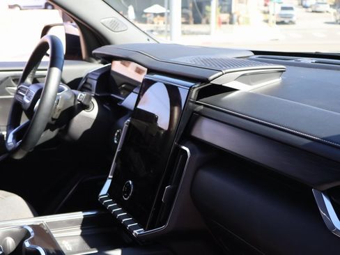 Certified 2025 GMC Acadia Elevation image 10