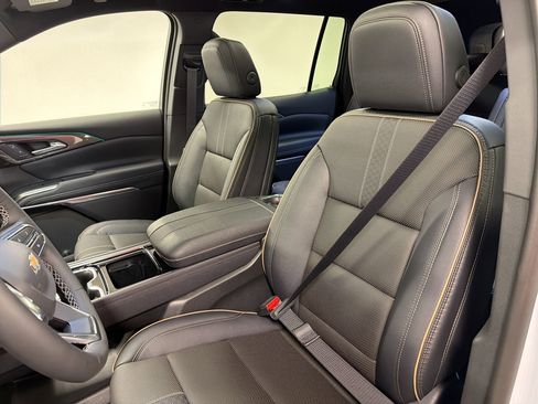 New 2026 Chevrolet Traverse High Country w/ LPO, Floor Liner Package AWD/4WD image 22