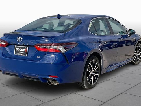 Used 2024 Toyota Camry SE image 12