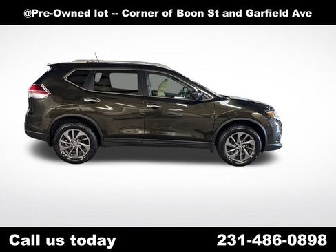 Used 2016 Nissan Rogue SL w/ SL Premium Package AWD/4WD image 6