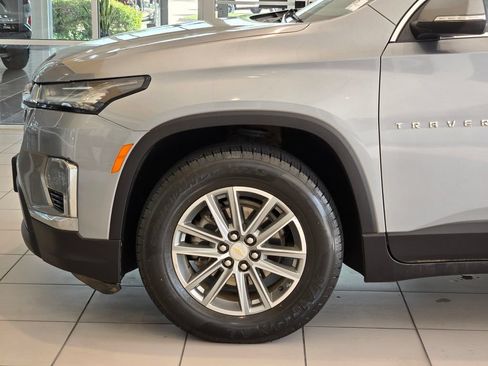 Used 2023 Chevrolet Traverse LT AWD/4WD image 9