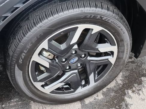 Certified 2025 Subaru Forester Limited AWD/4WD image 28