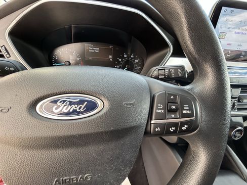 Used 2020 Ford Escape SE image 19