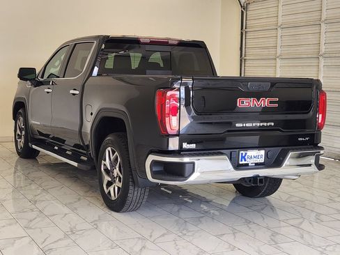 Used 2022 GMC Sierra 1500 SLT w/ SLT Premium Plus Package RWD image 5