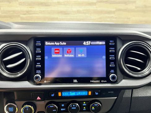 Used 2021 Toyota Tacoma TRD Sport w/ TRD Premium Sport Package AWD/4WD image 19