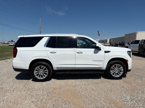 Used 2024 GMC Yukon SLT RWD image 4