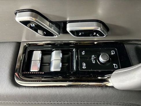 New 2026 Land Rover Range Rover Sport SE AWD/4WD image 19
