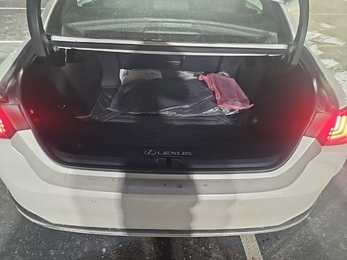 Used 2022 Lexus ES 250 w/ Premium Package image 16