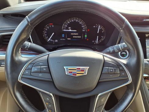 Used 2019 Cadillac XT5 Luxury image 14