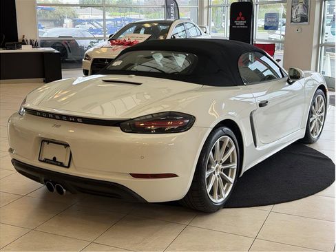 Used 2019 Porsche 718 Boxster image 6